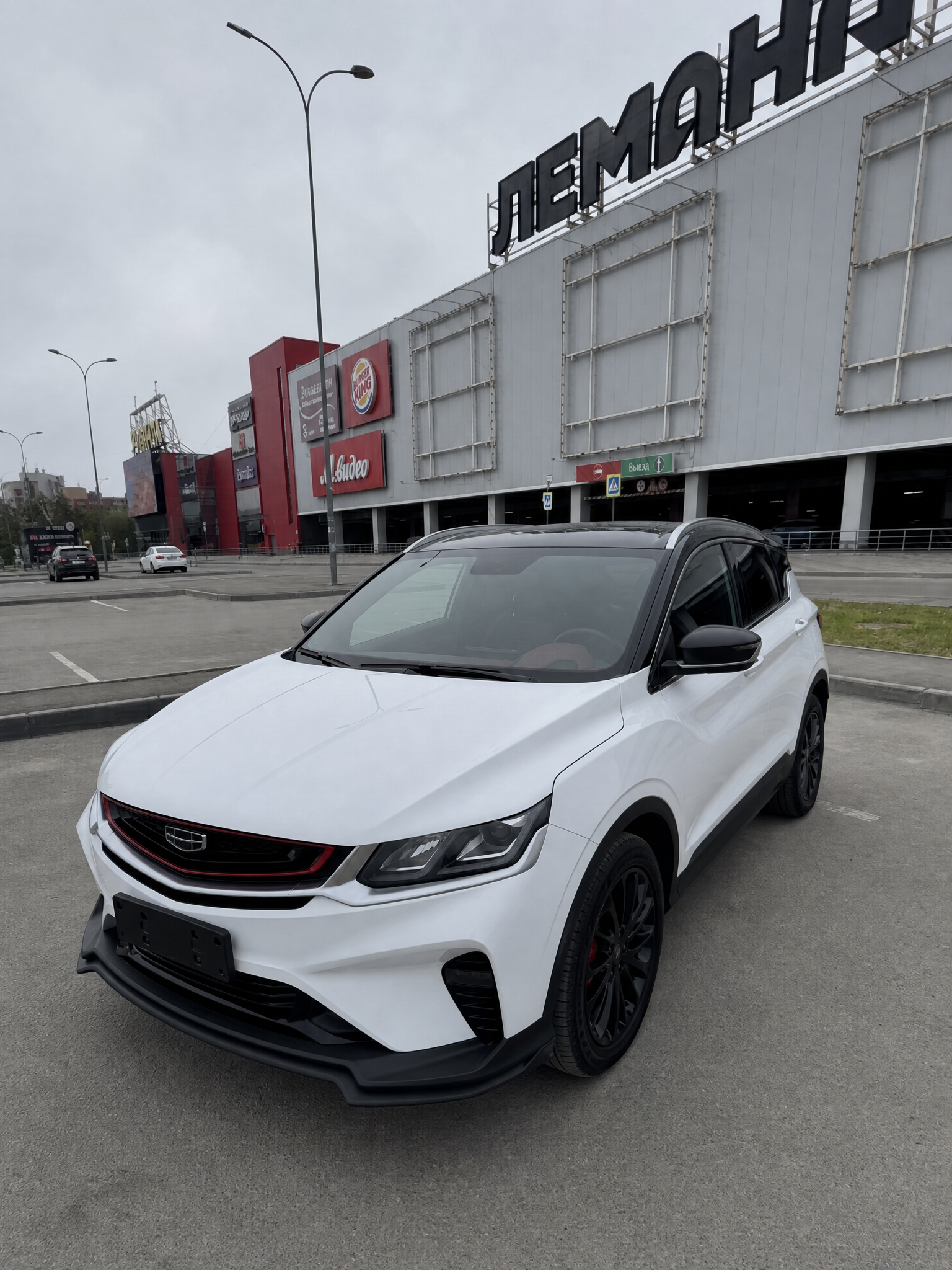Geely Coolray 2021